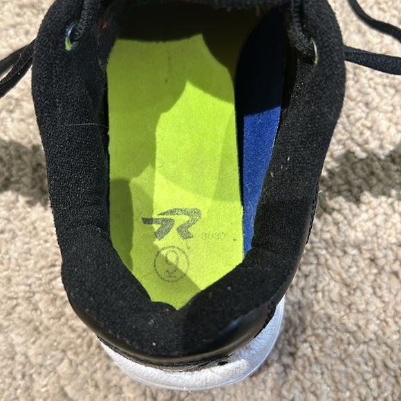 🥎Ringor Molded Cleats - Picture 6 of 6